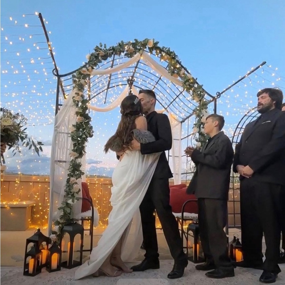 Katie May Noel & Jean Divinity + off shoulder cape + genuine fox fur stole